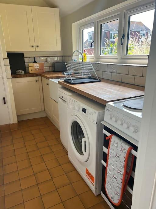 Wish End Cottage Ratton Εξωτερικό φωτογραφία